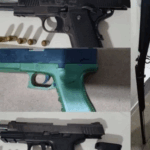 Pistolas, espingarda e simulacro de arma são apreendidos após confronto com a PM em Camaçari